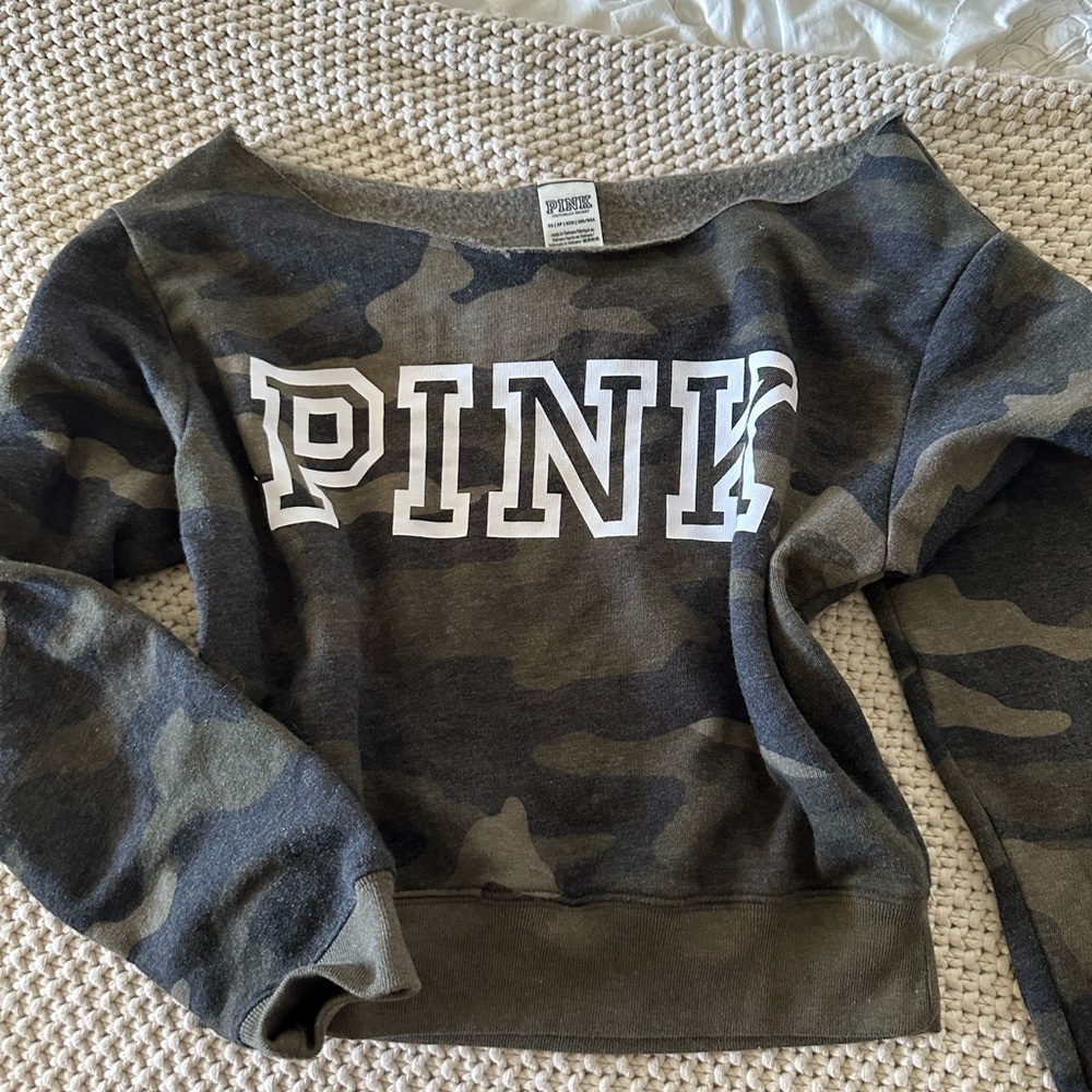 Victoria Secret Pink camo Off the shoulder top